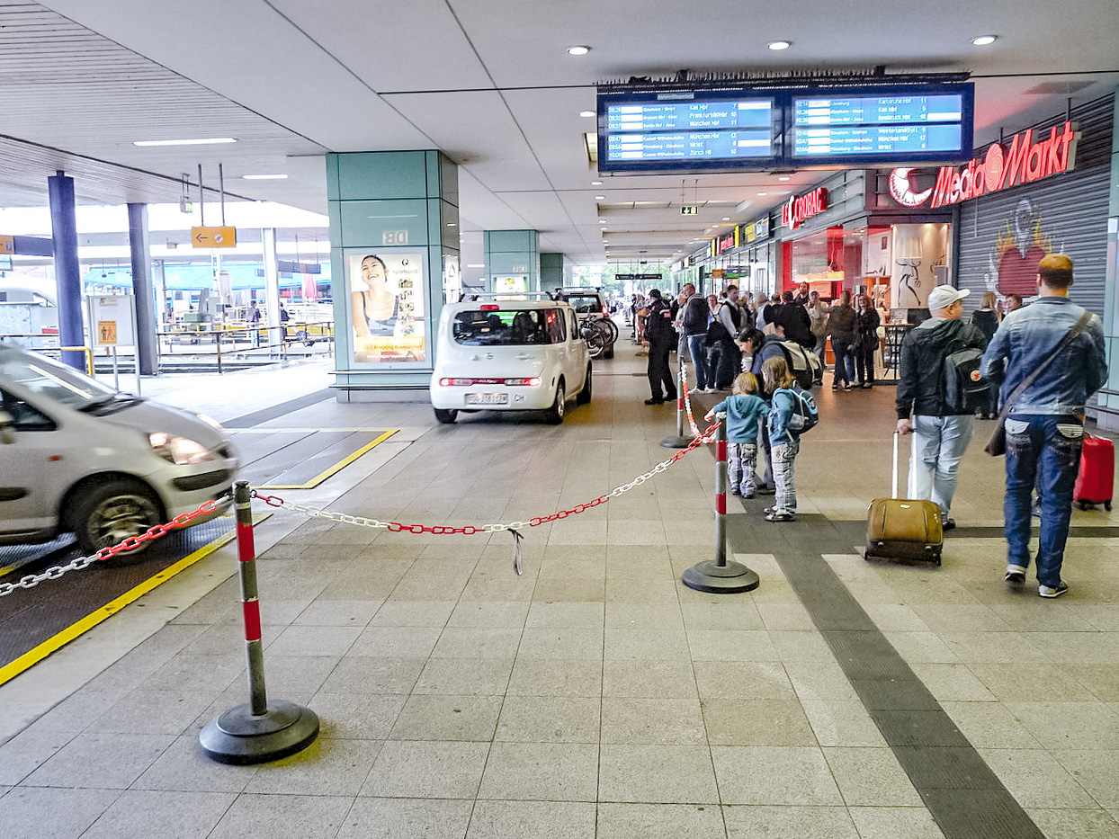 Hamburg Altona Autozug Kopie.jpg