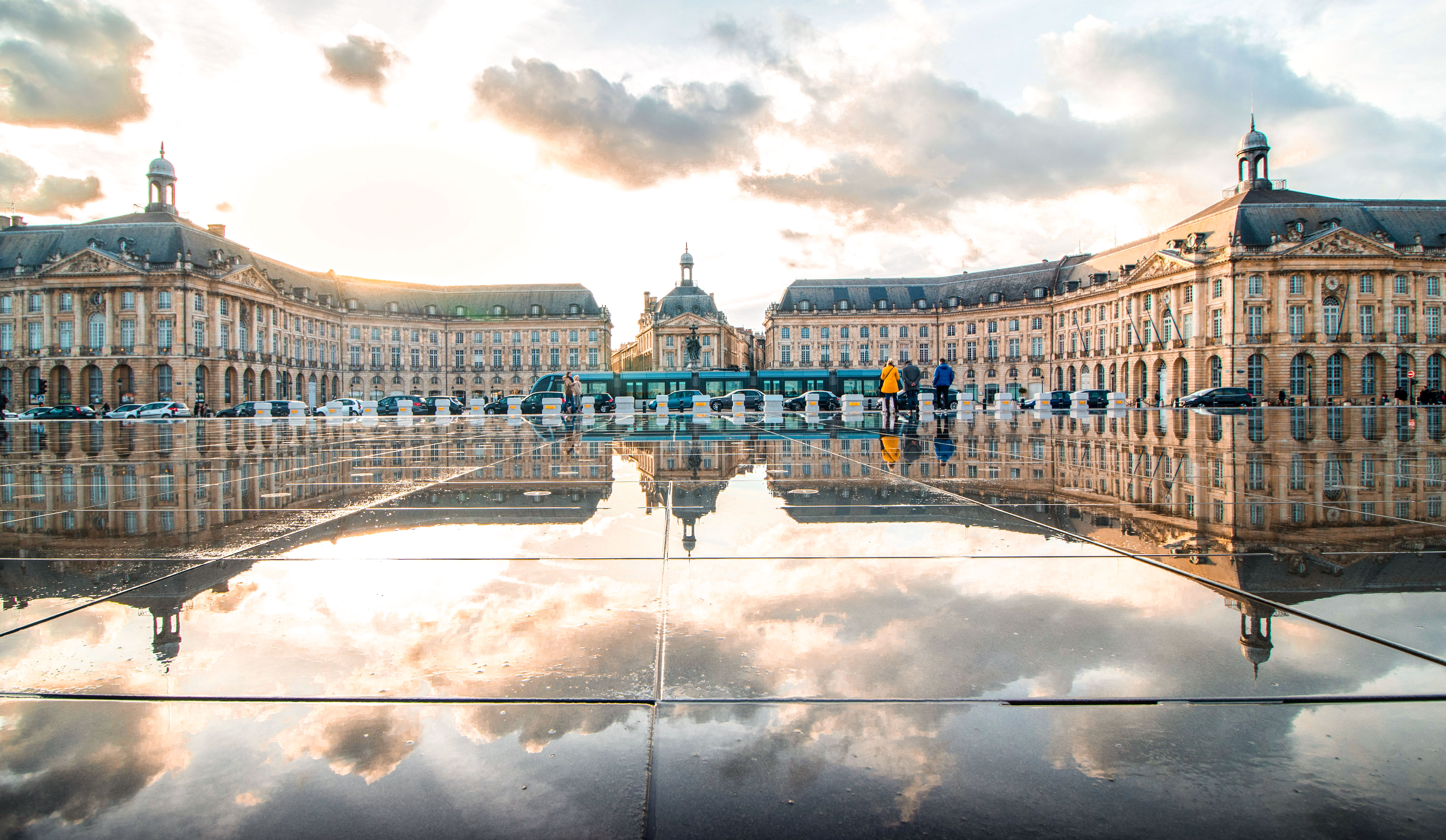 Bordeaux Pexels Borja Lopez 1059078.jpg