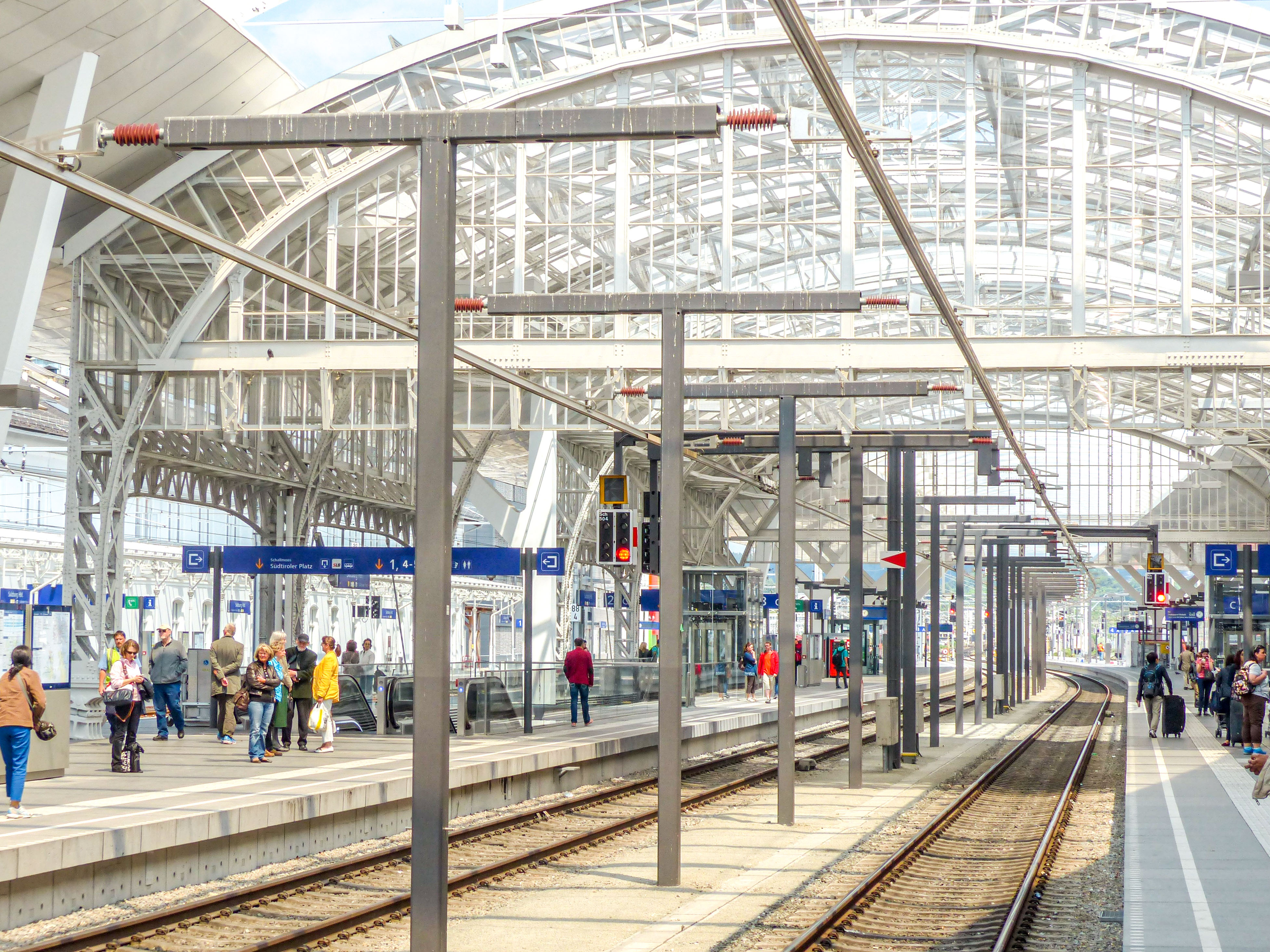Salzburg Station 116683.jpg