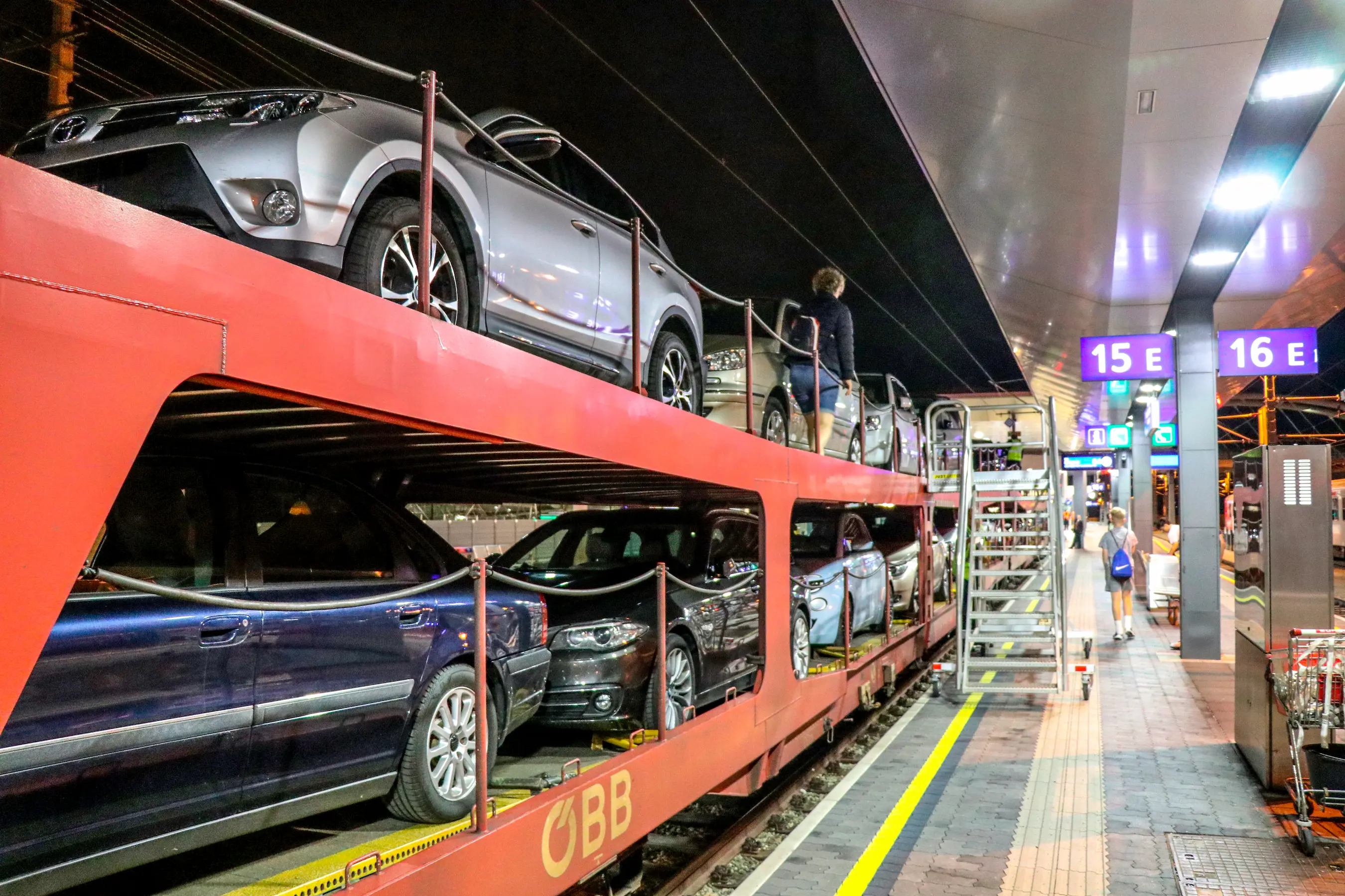 Hintergrundbild zu Autozüge